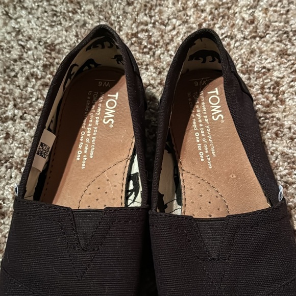 TOMS - Picture 4 of 4